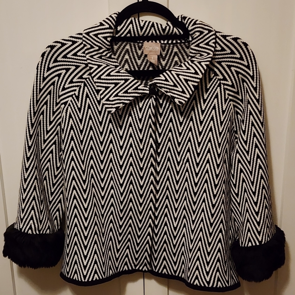 Chico’s Size 1 Black & White Striped Open Front Jacket